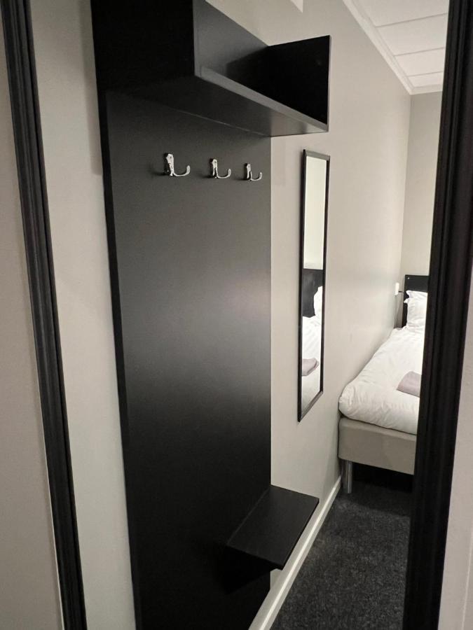 Grad Hotel And Hostel Стокгольм Экстерьер фото