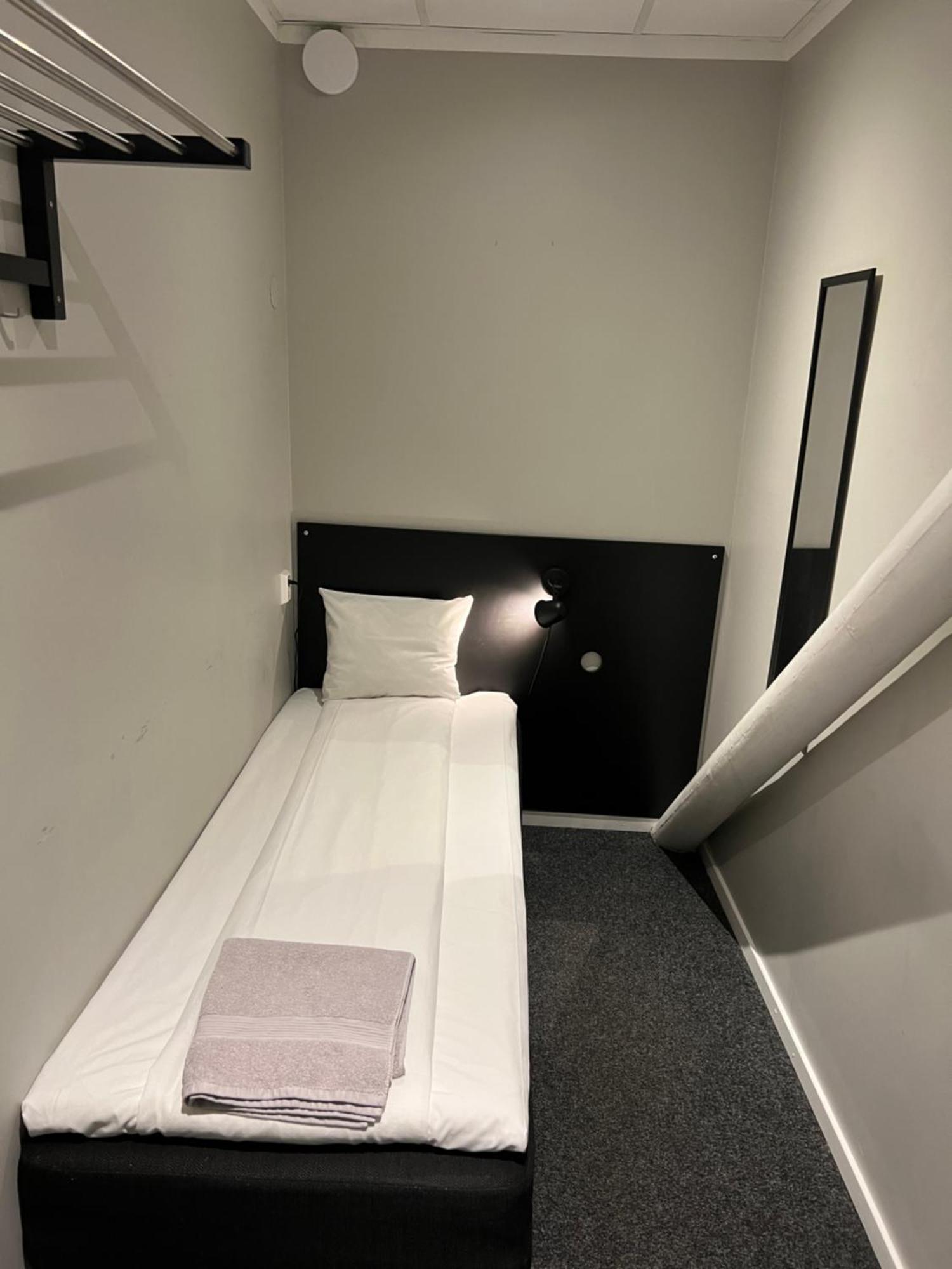 Grad Hotel And Hostel Стокгольм Экстерьер фото